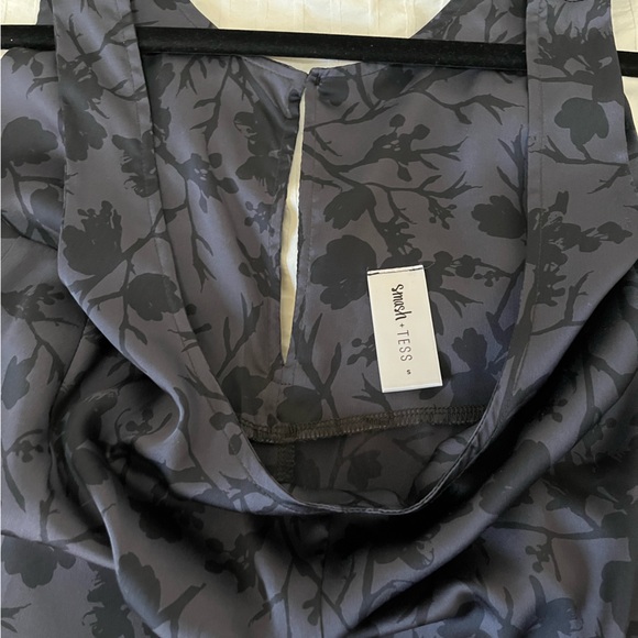 Smash and Tess Wide Leg silky jumpsuit - Picture 4 of 8